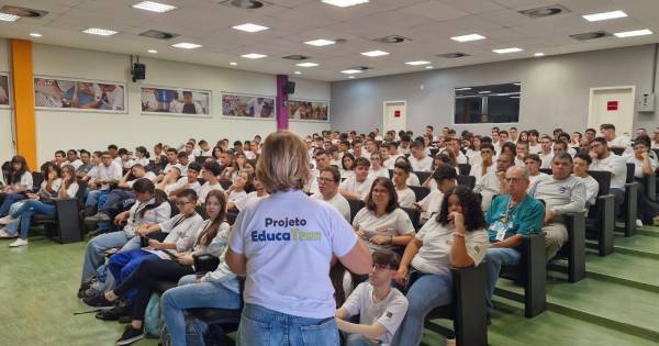 Projeto Educatran Em Botucatu Sp Ministra Palestra Do Maio Amarelo Para